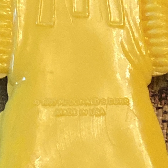 1980 McDonalds Yellow Ronald & Grimace Forks (2) - Picture 3 of 7